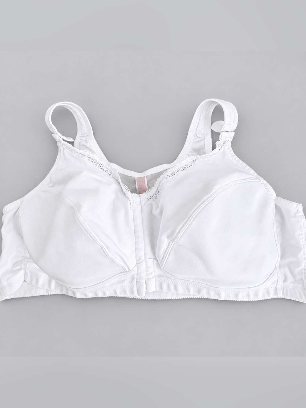Women's White Lace Front Close Bra Size 50B